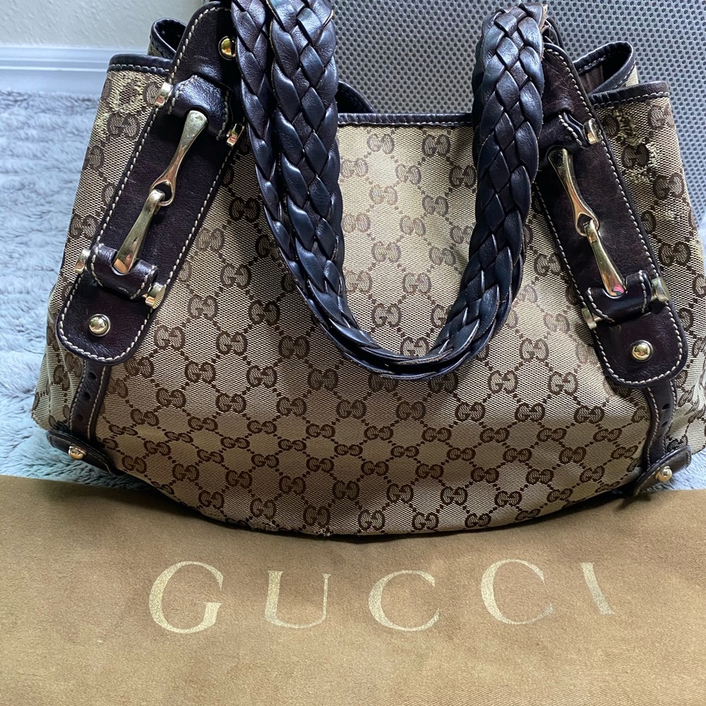 AUTHENTIC GUCCI Pelham Shoulder Bag